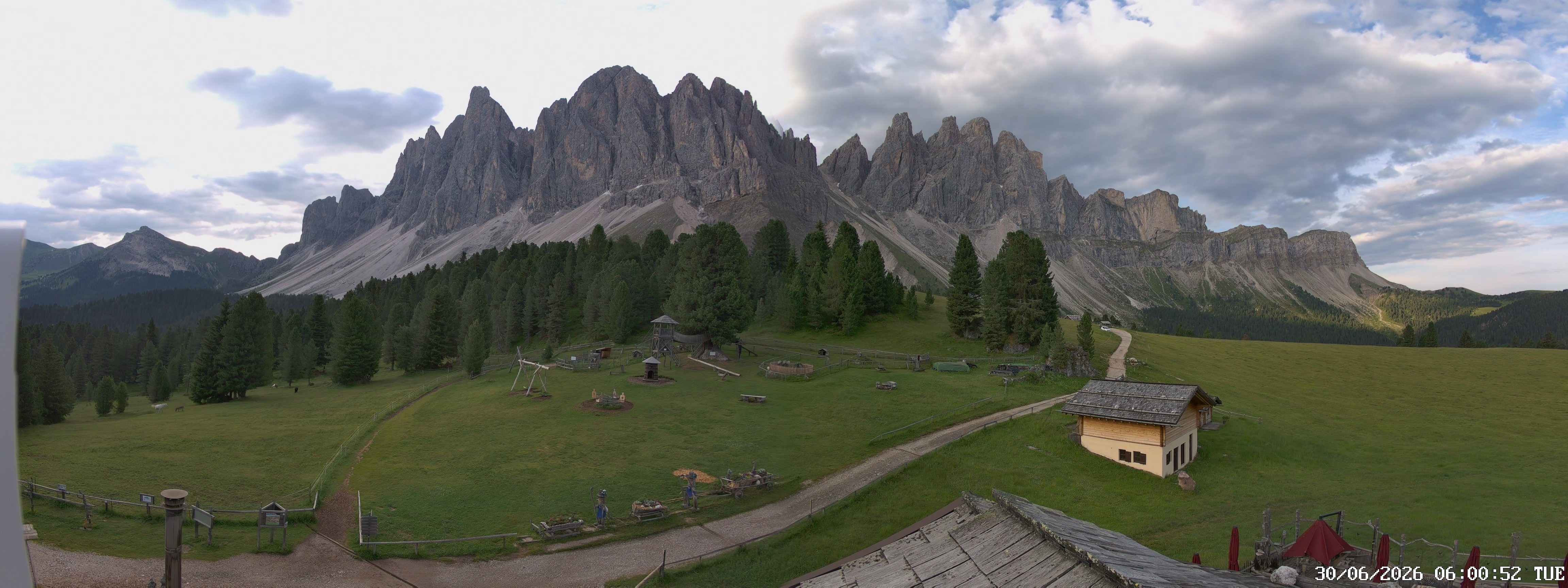 Archiv Foto Webcam Geislerspitzen - Blick von der Geisleralm