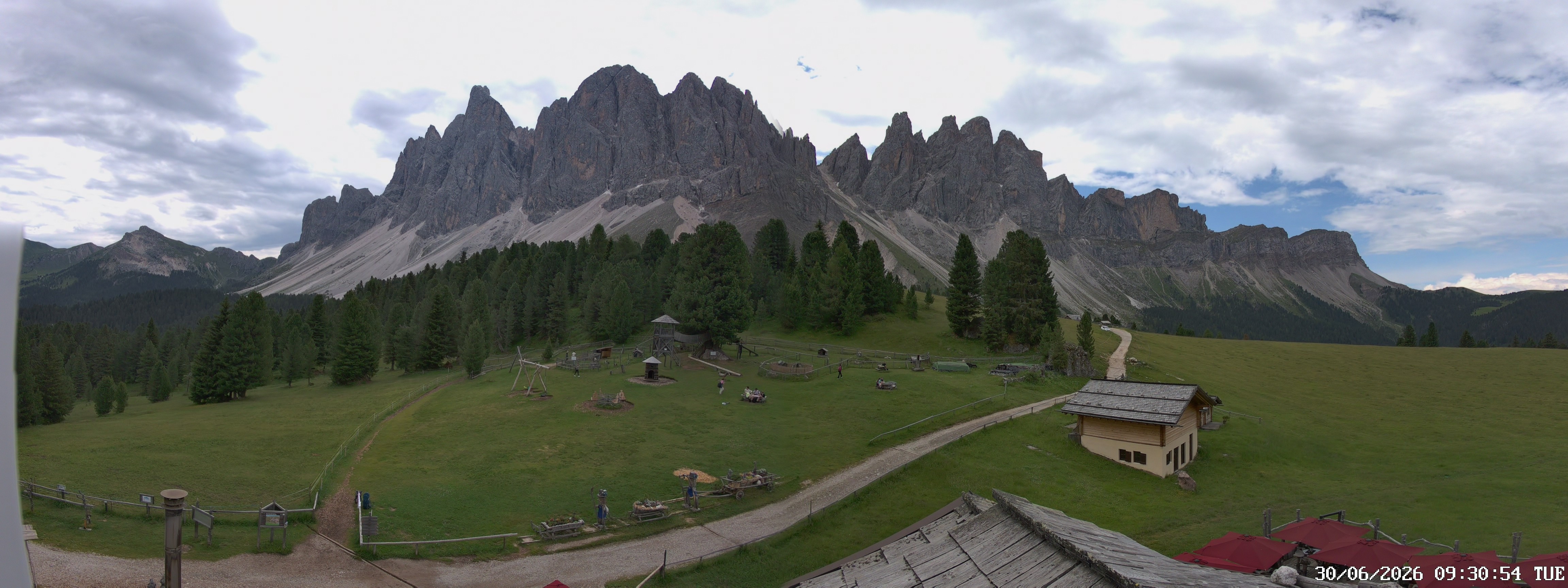 Archiv Foto Webcam Geislerspitzen - Blick von der Geisleralm