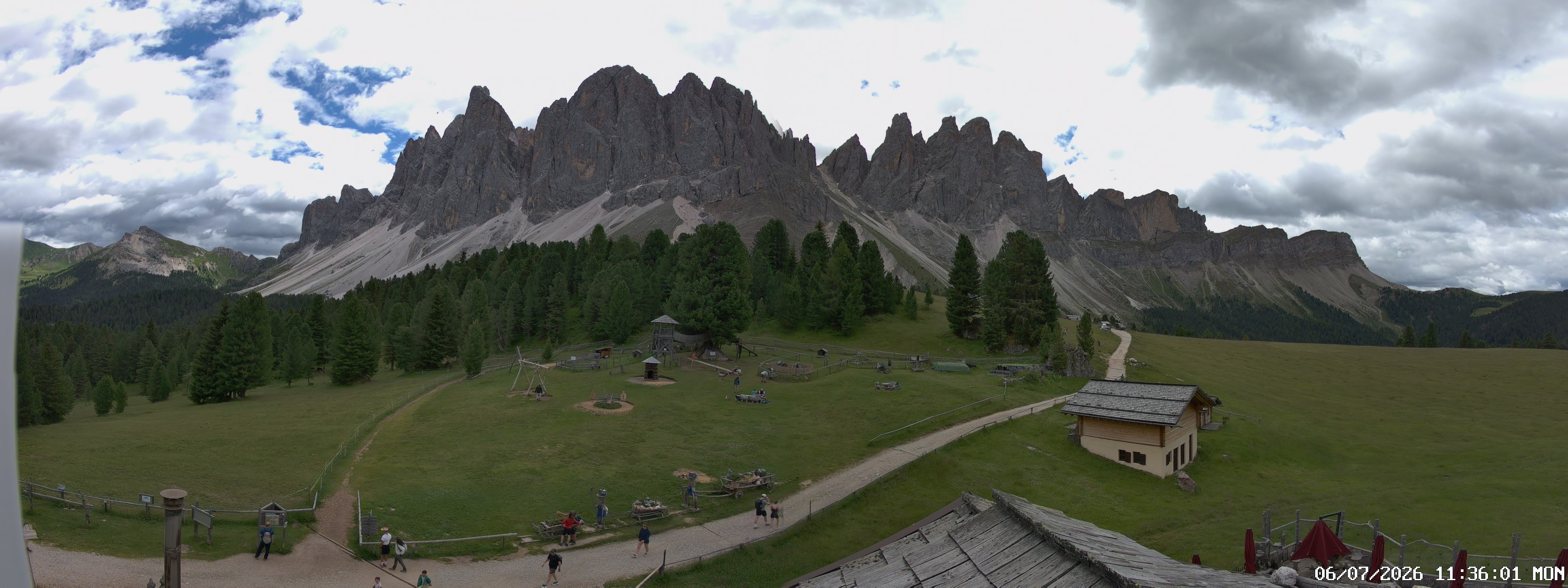 Archiv Foto Webcam Geislerspitzen - Blick von der Geisleralm