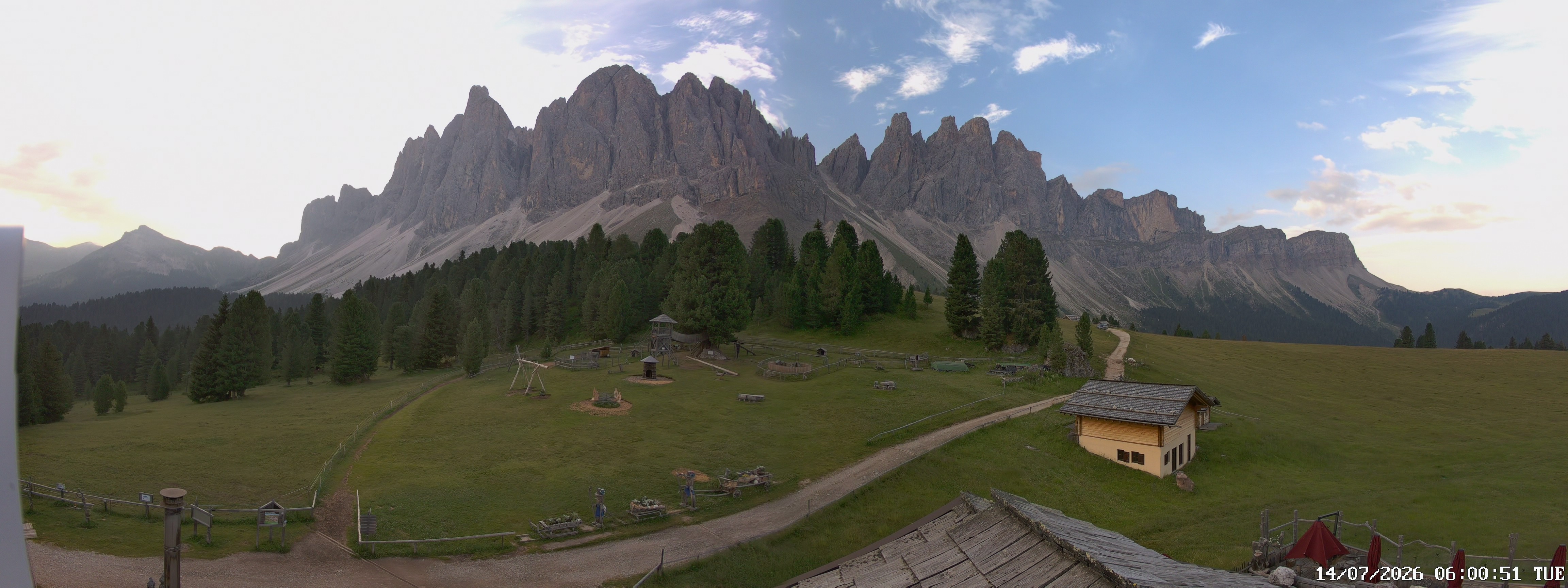 Archiv Foto Webcam Geislerspitzen - Blick von der Geisleralm