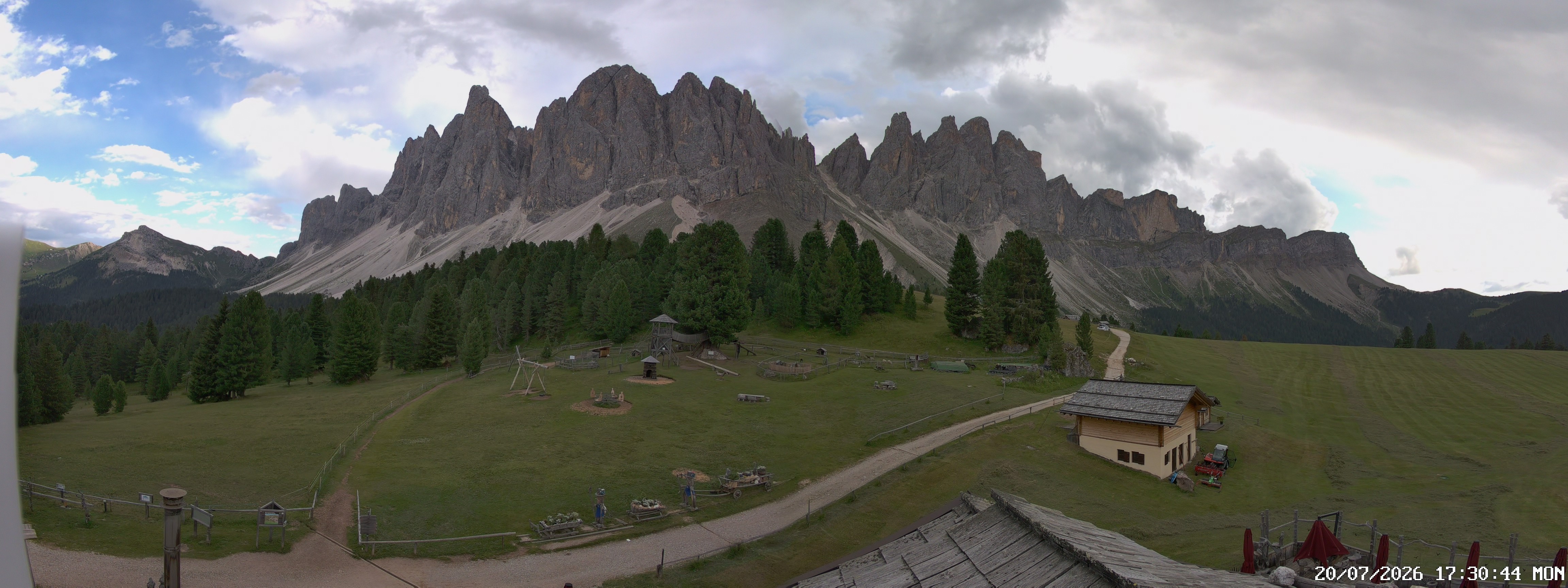 Archiv Foto Webcam Geislerspitzen - Blick von der Geisleralm