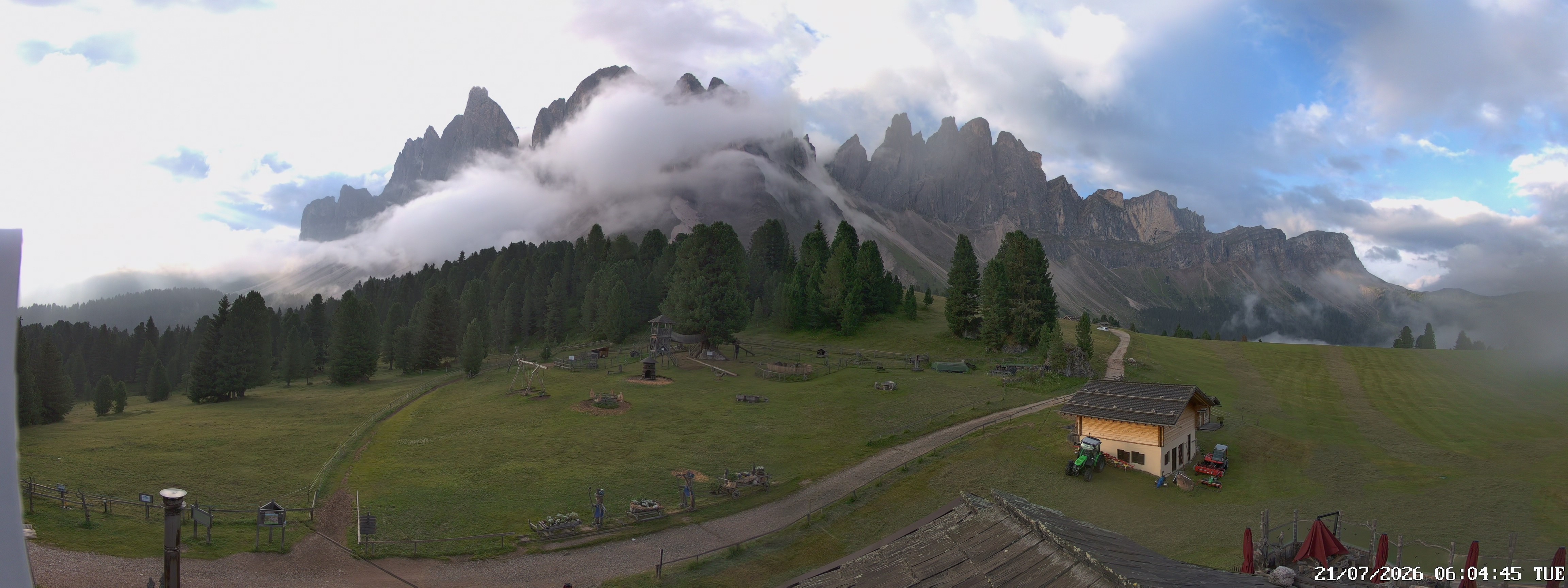 Archiv Foto Webcam Geislerspitzen - Blick von der Geisleralm