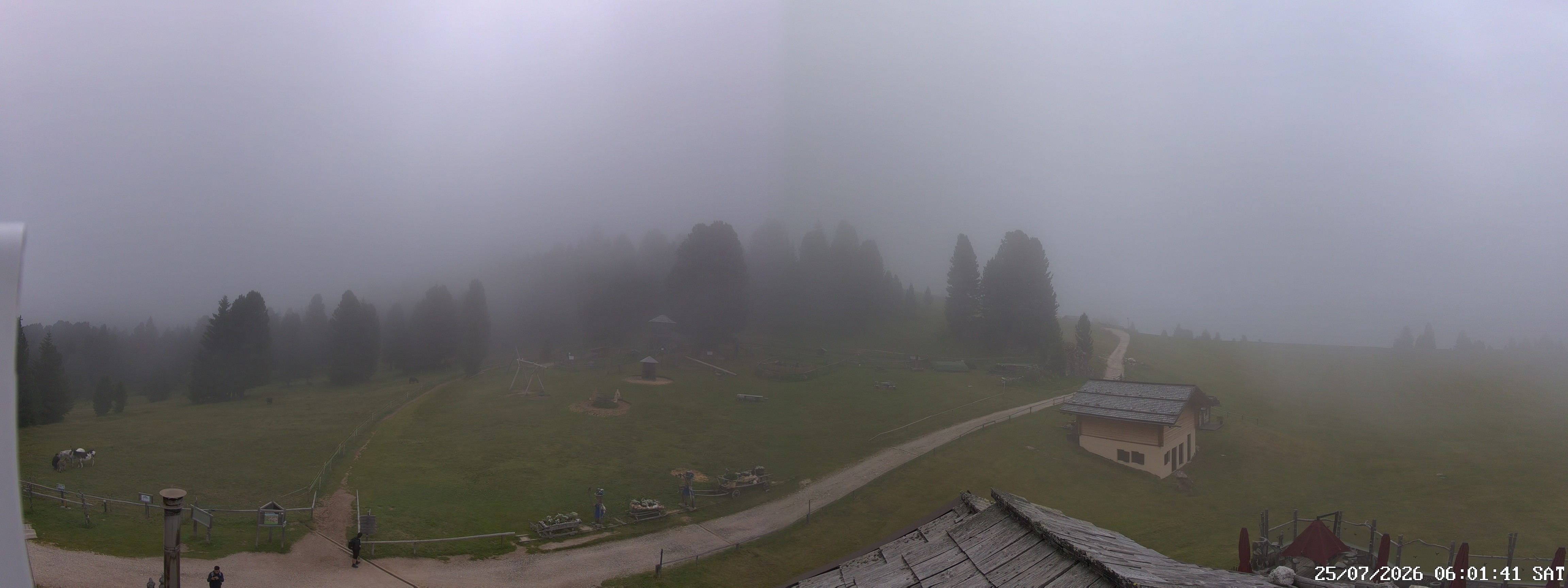 Archived image Webcam Mountain Hut Geisleralm - View to Geislerspitzen