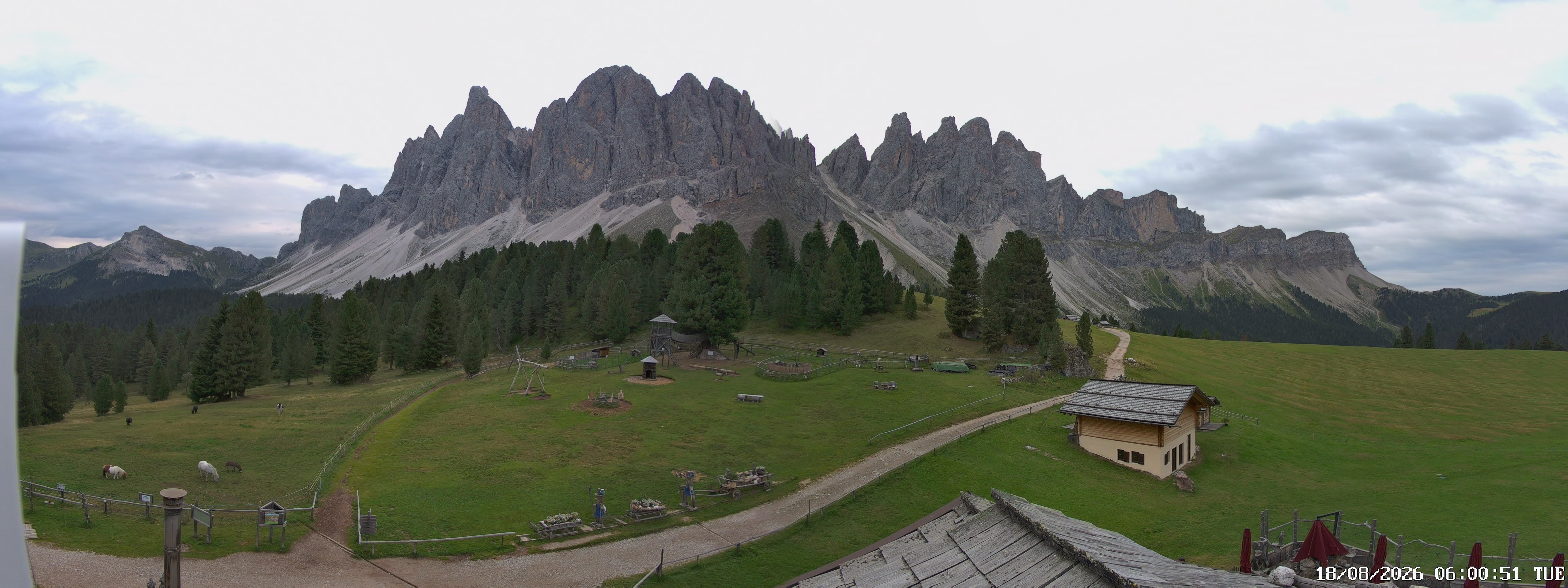 Archiv Foto Webcam Geislerspitzen - Blick von der Geisleralm
