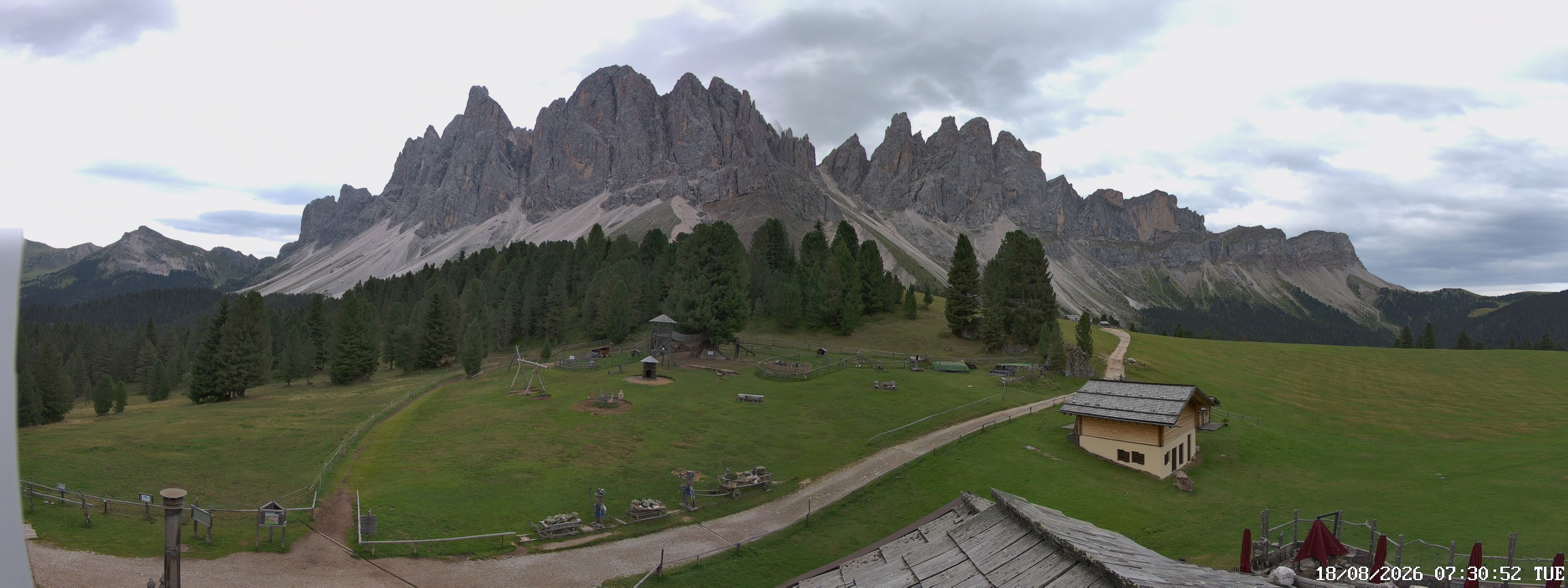 Archiv Foto Webcam Geislerspitzen - Blick von der Geisleralm