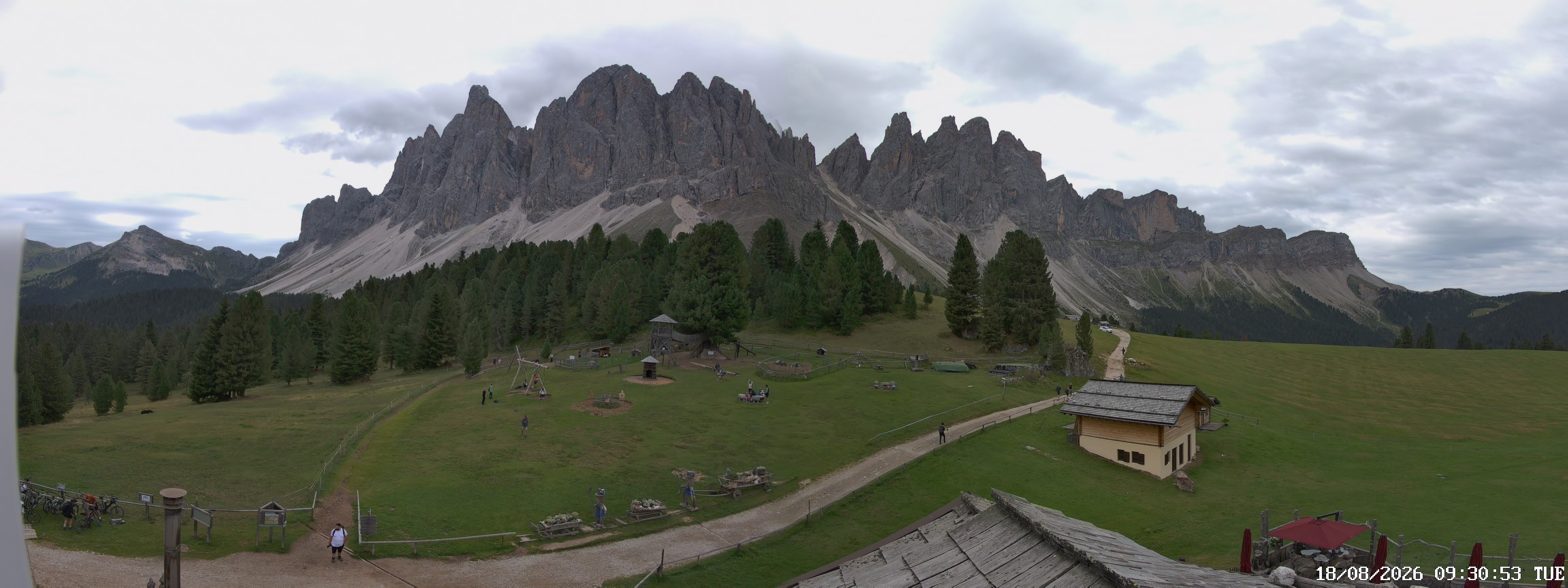 Archiv Foto Webcam Geislerspitzen - Blick von der Geisleralm