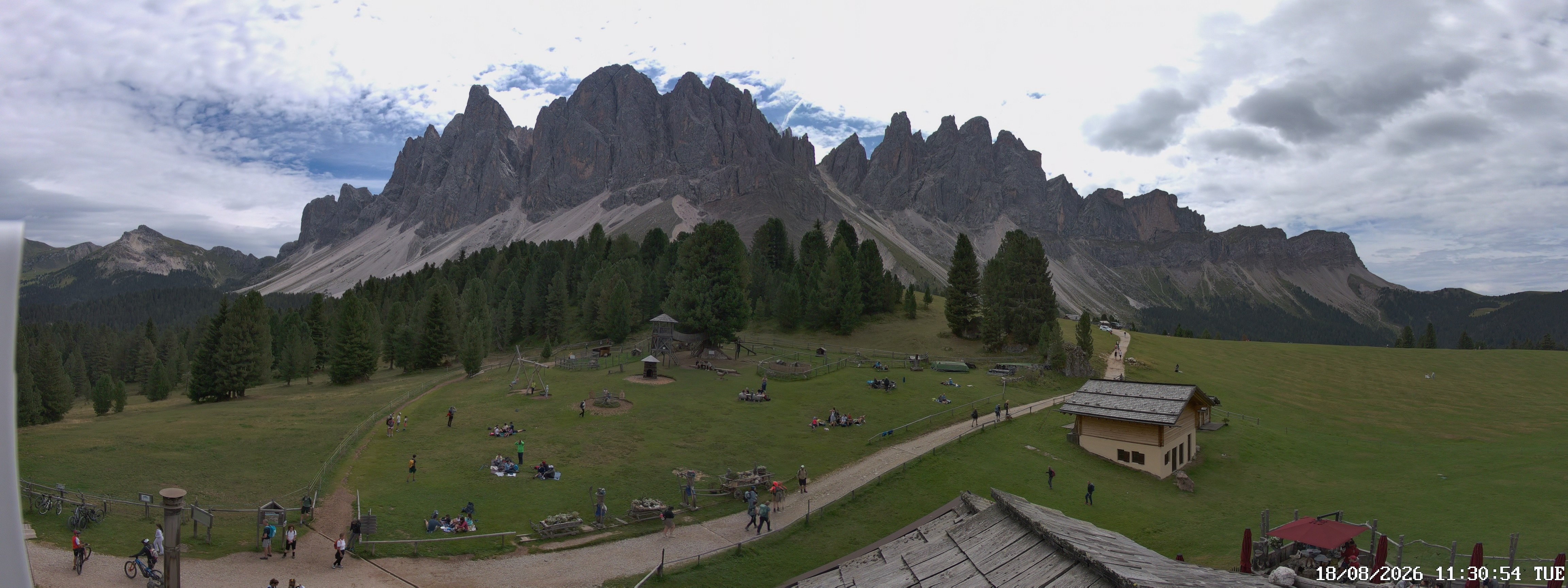 Archiv Foto Webcam Geislerspitzen - Blick von der Geisleralm