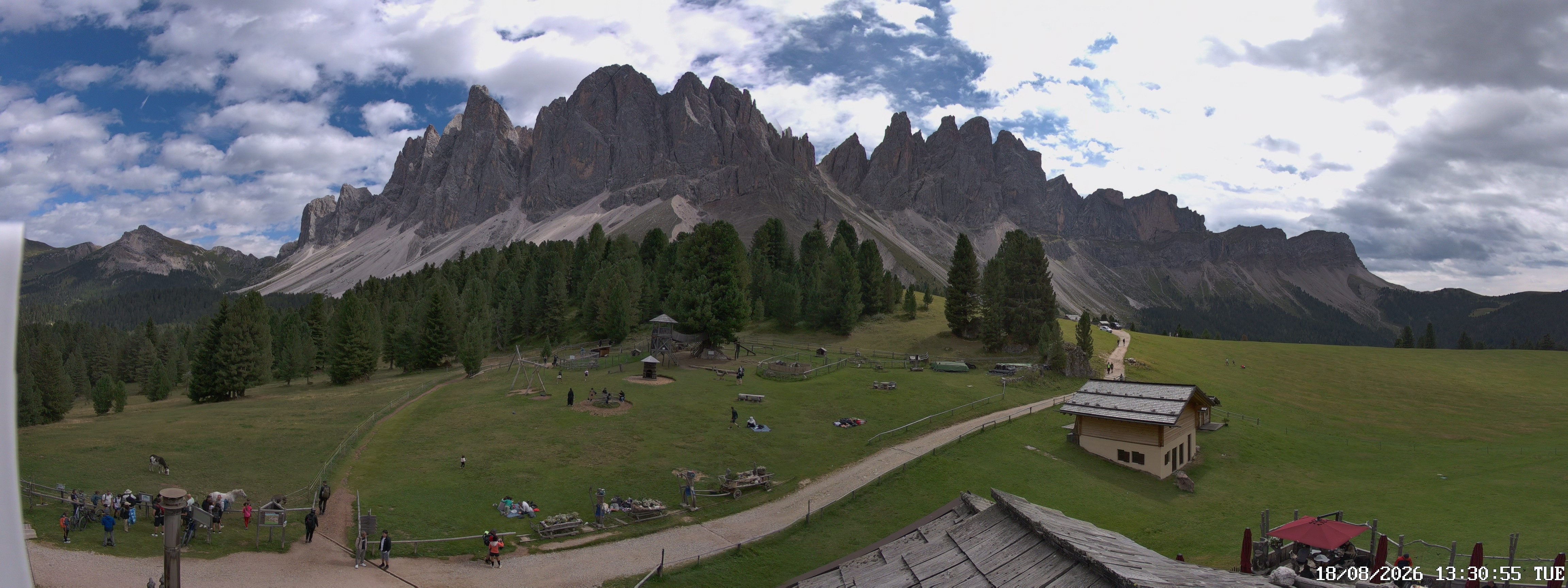 Archiv Foto Webcam Geislerspitzen - Blick von der Geisleralm