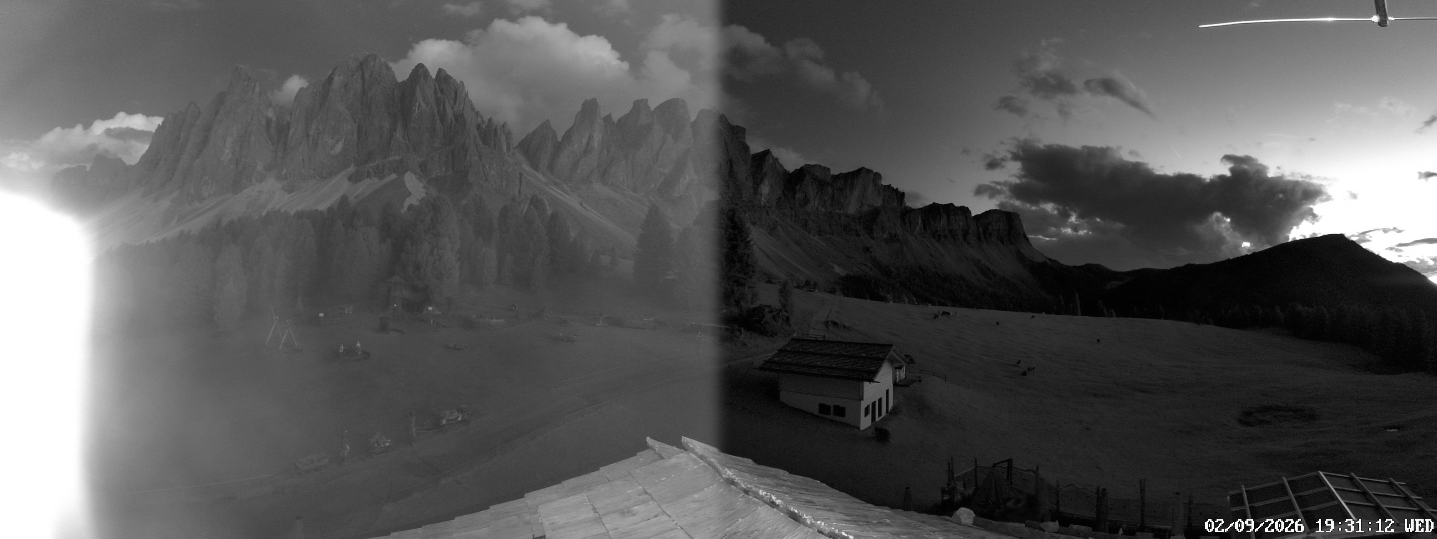 Archived image Webcam Mountain Hut Geisleralm - View to Geislerspitzen