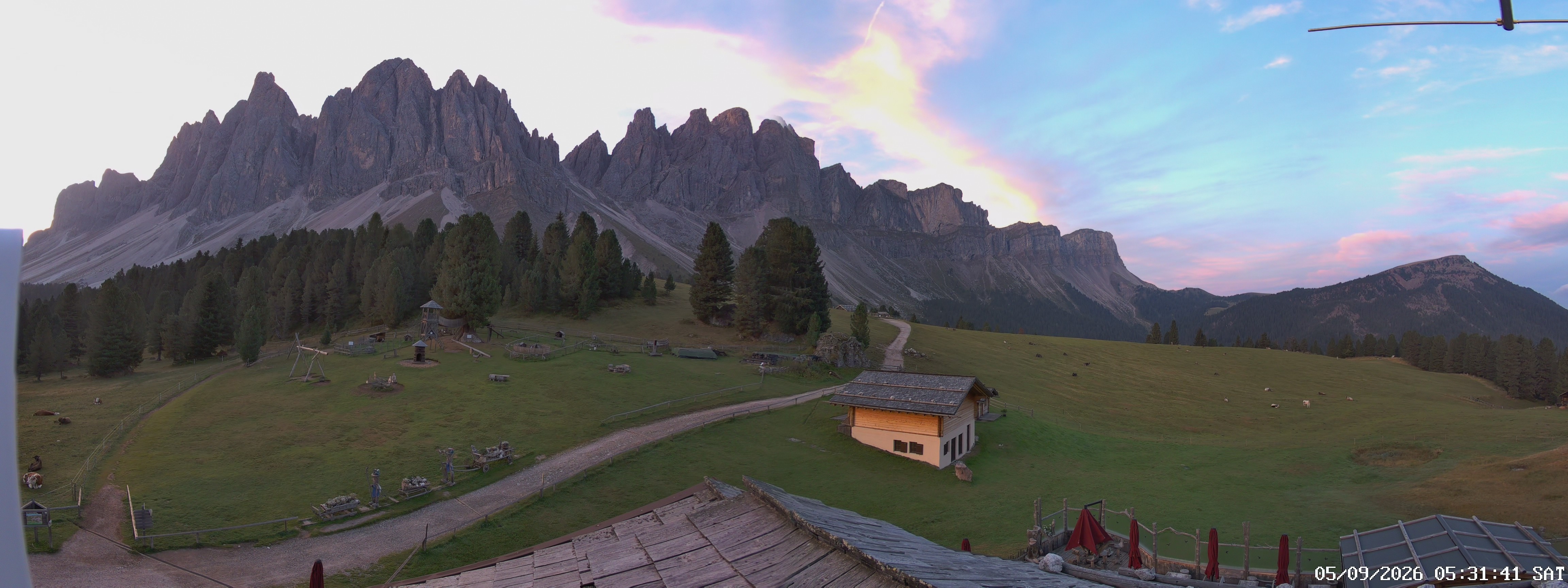 Archiv Foto Webcam Geislerspitzen - Blick von der Geisleralm