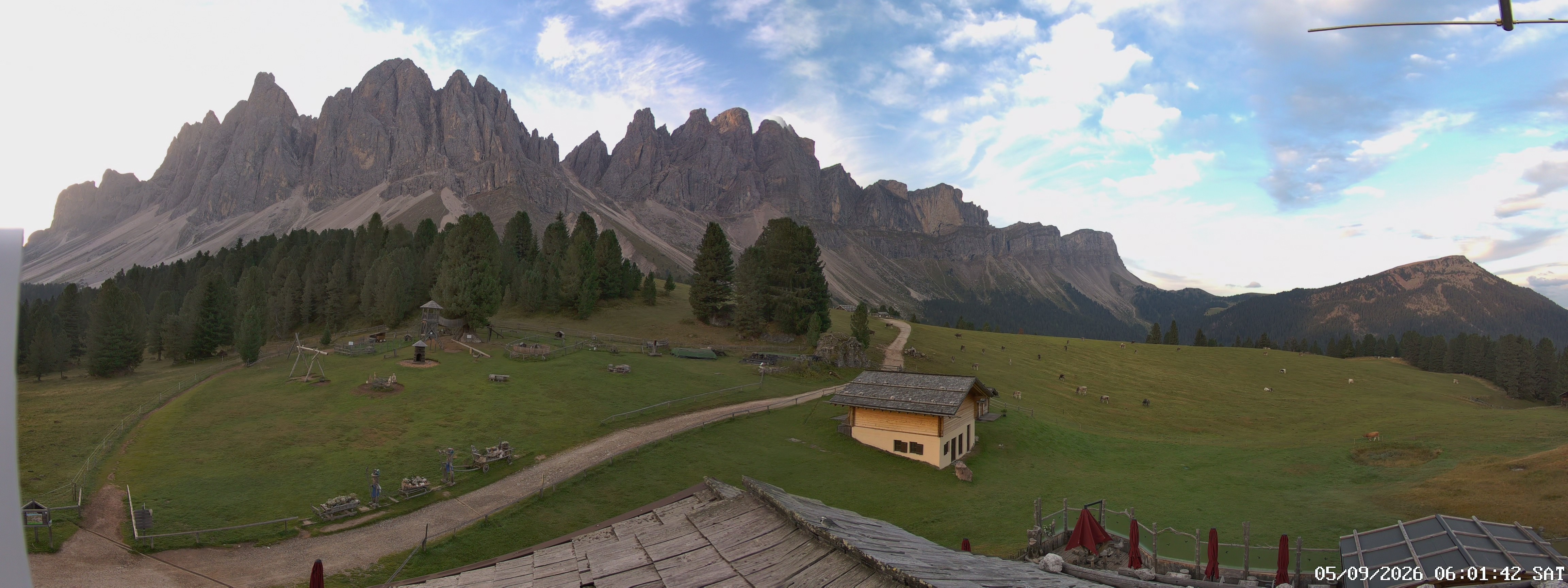 Archiv Foto Webcam Geislerspitzen - Blick von der Geisleralm