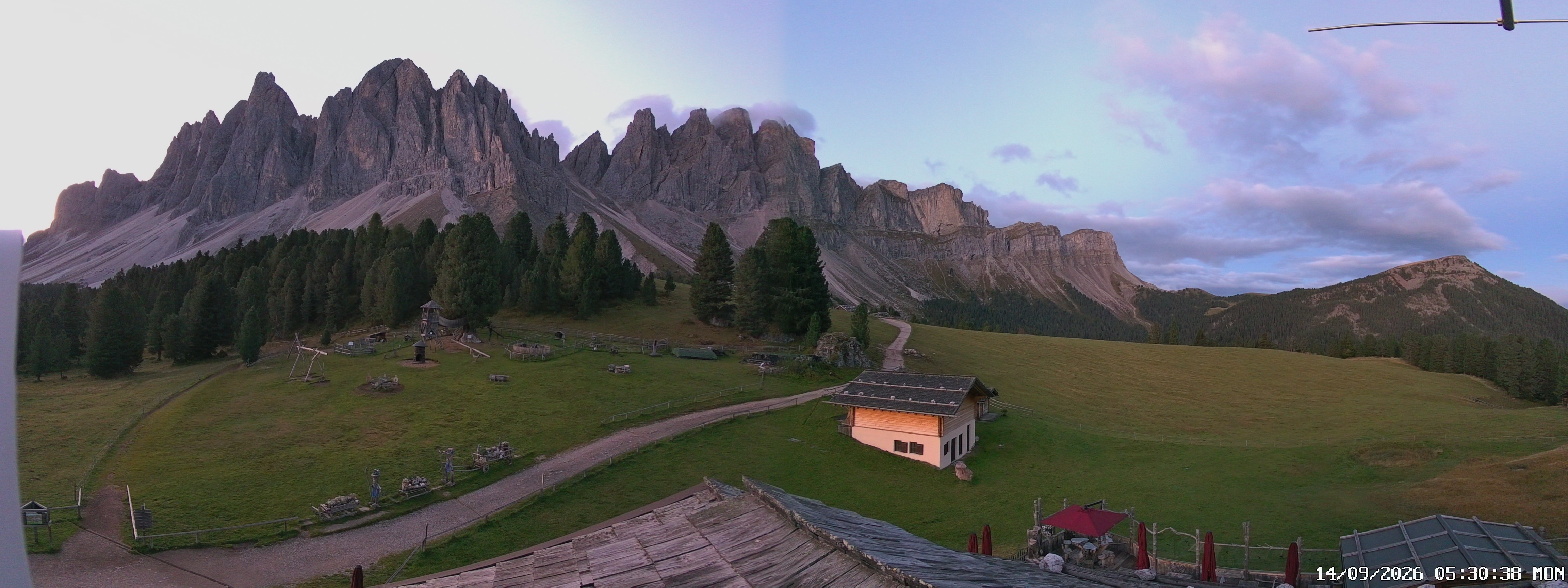 Archiv Foto Webcam Geislerspitzen - Blick von der Geisleralm