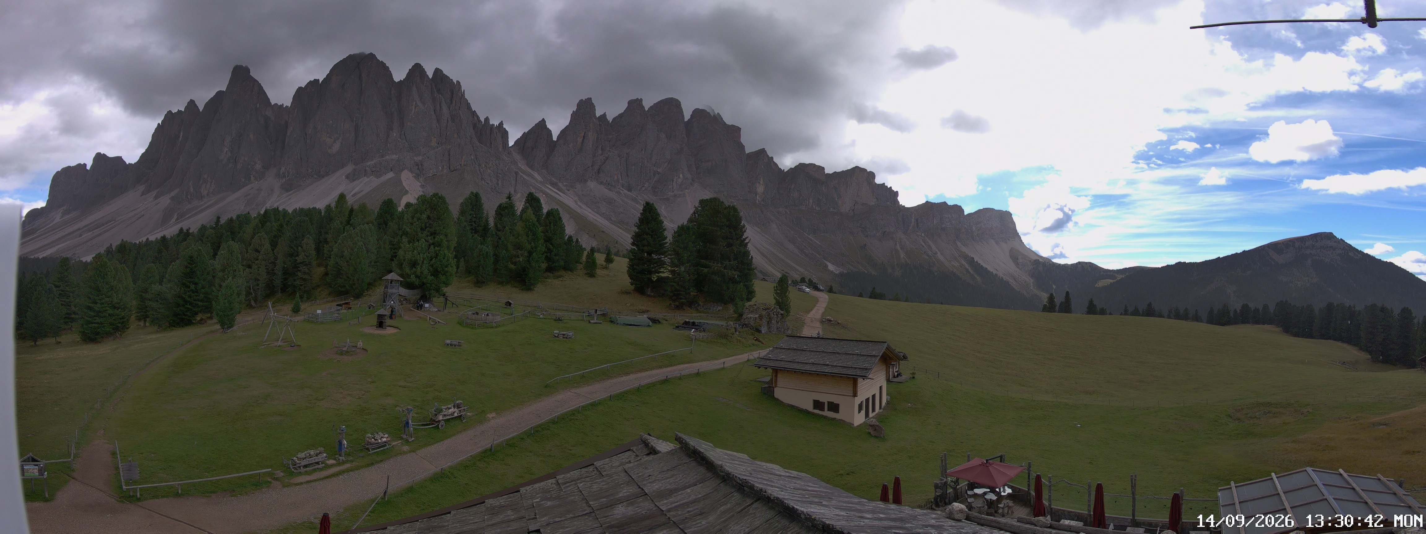 Archiv Foto Webcam Geislerspitzen - Blick von der Geisleralm