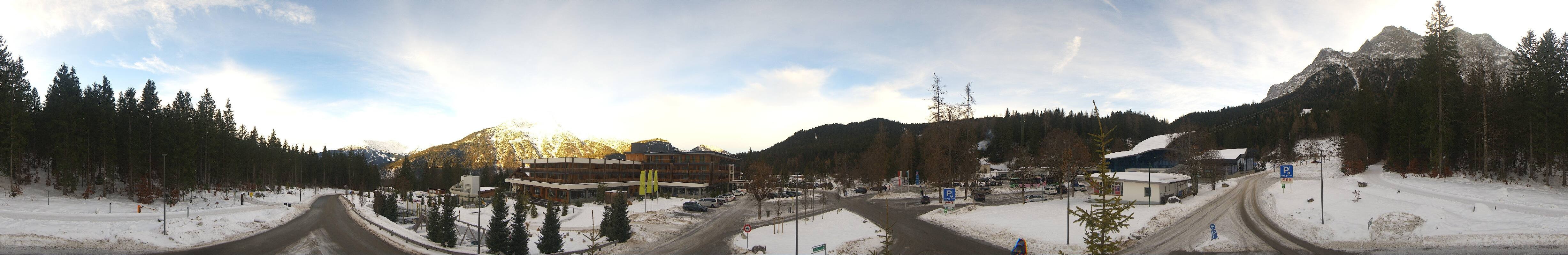 Archiv Foto Webcam Tiroler Zugspitzbahn: Talstation in Ehrwald