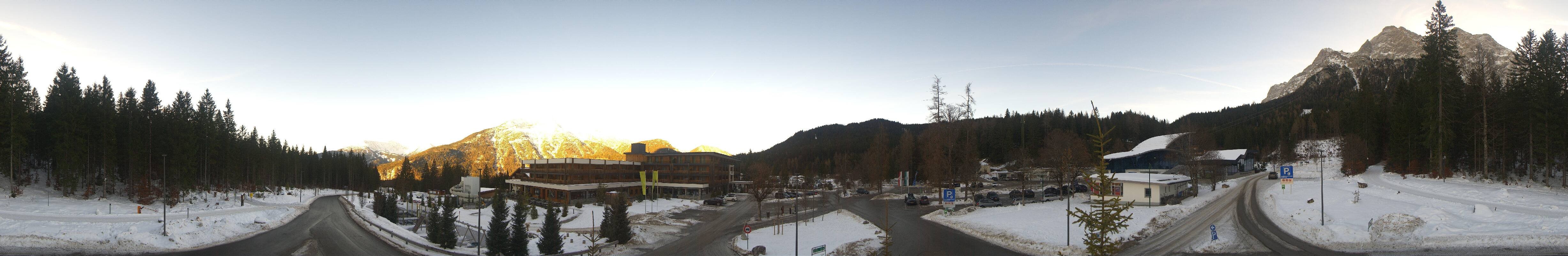 Archiv Foto Webcam Tiroler Zugspitzbahn: Talstation in Ehrwald