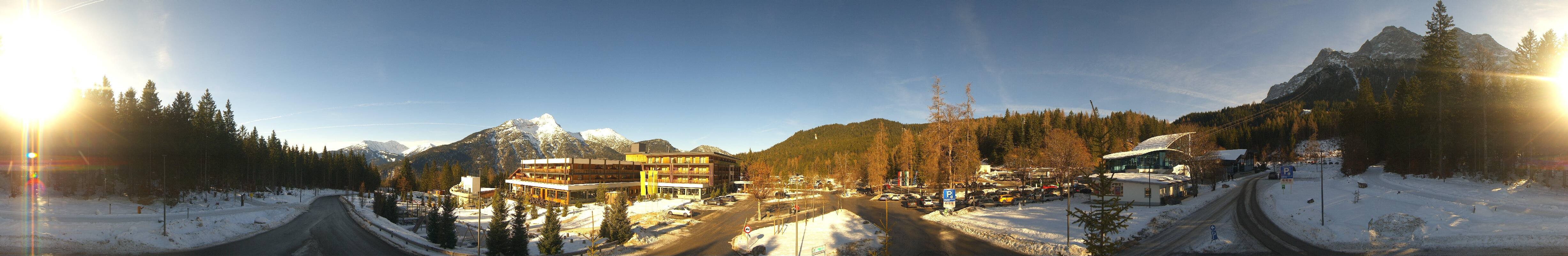 Archiv Foto Webcam Tiroler Zugspitzbahn: Talstation in Ehrwald