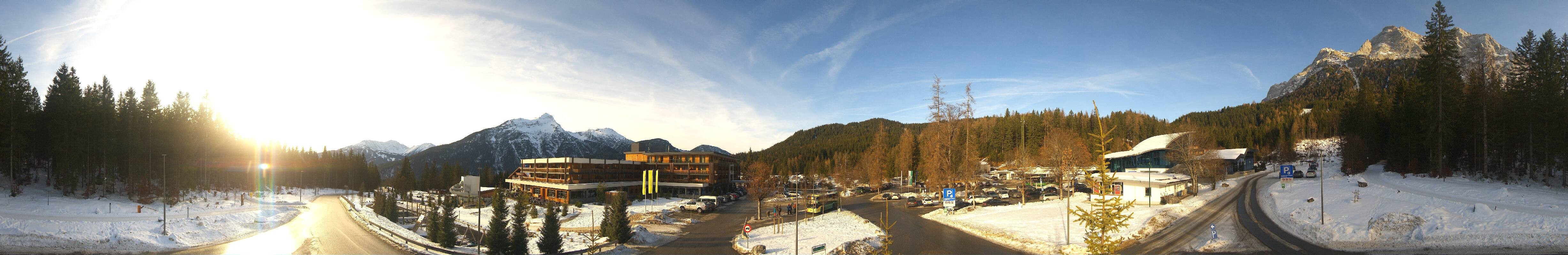 Archiv Foto Webcam Tiroler Zugspitzbahn: Talstation in Ehrwald