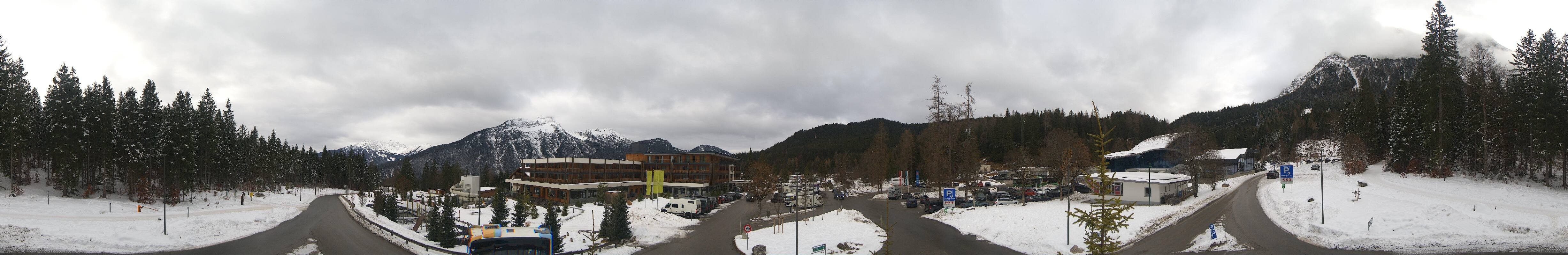 Archiv Foto Webcam Tiroler Zugspitzbahn: Talstation in Ehrwald