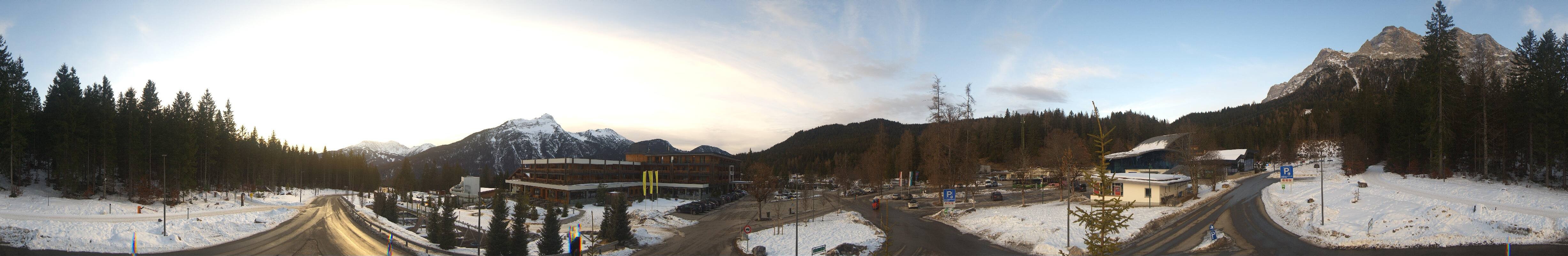 Archiv Foto Webcam Tiroler Zugspitzbahn: Talstation in Ehrwald