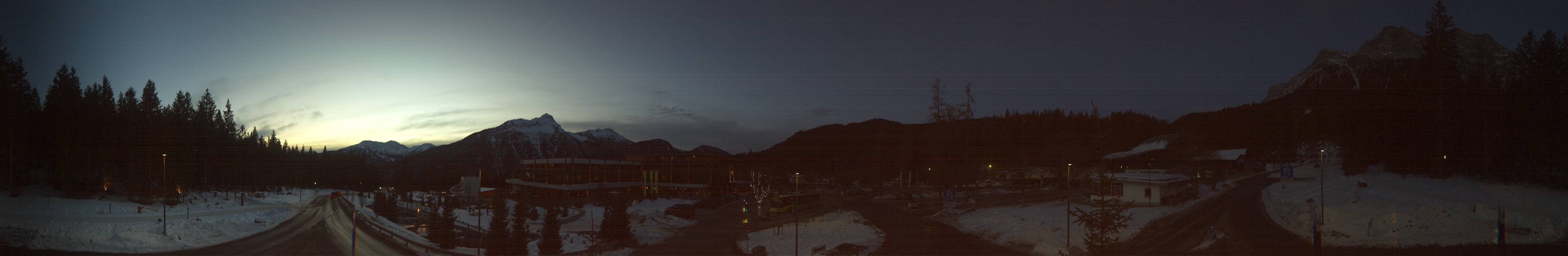 Archiv Foto Webcam Tiroler Zugspitzbahn: Talstation in Ehrwald