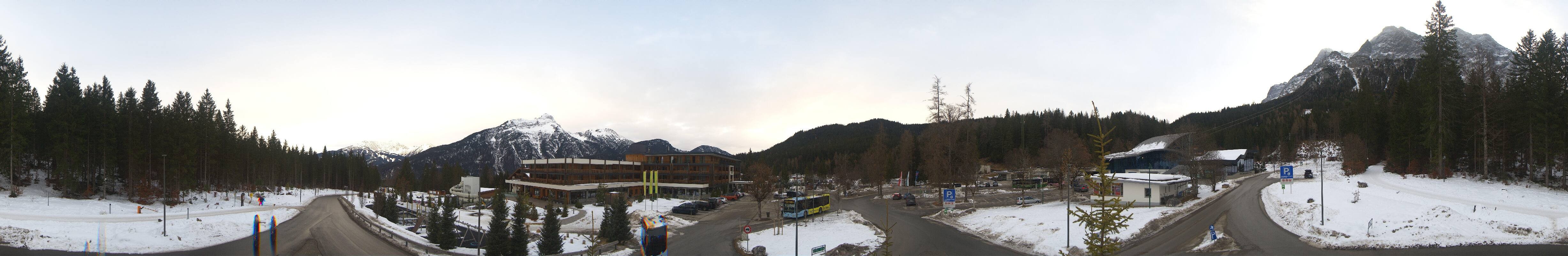 Archiv Foto Webcam Tiroler Zugspitzbahn: Talstation in Ehrwald