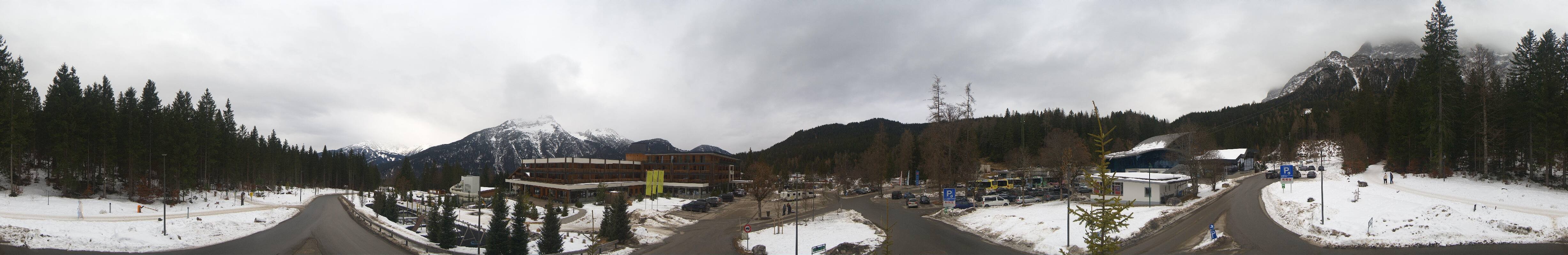 Archiv Foto Webcam Tiroler Zugspitzbahn: Talstation in Ehrwald