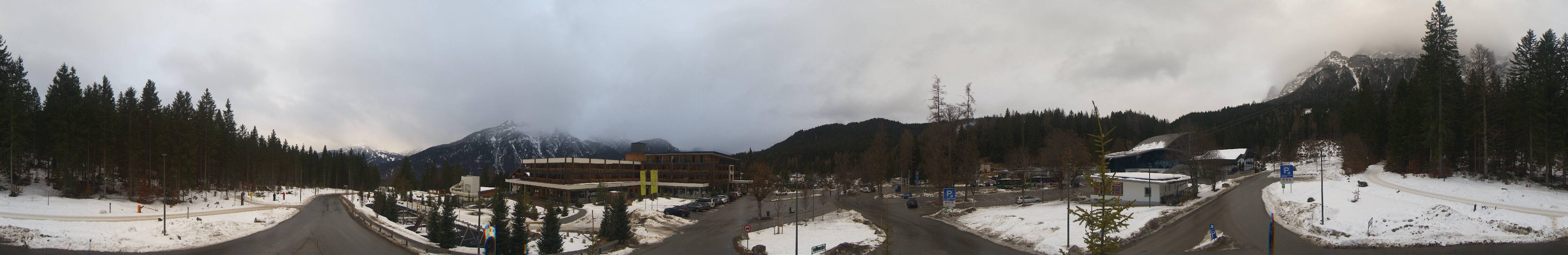 Archiv Foto Webcam Tiroler Zugspitzbahn: Talstation in Ehrwald