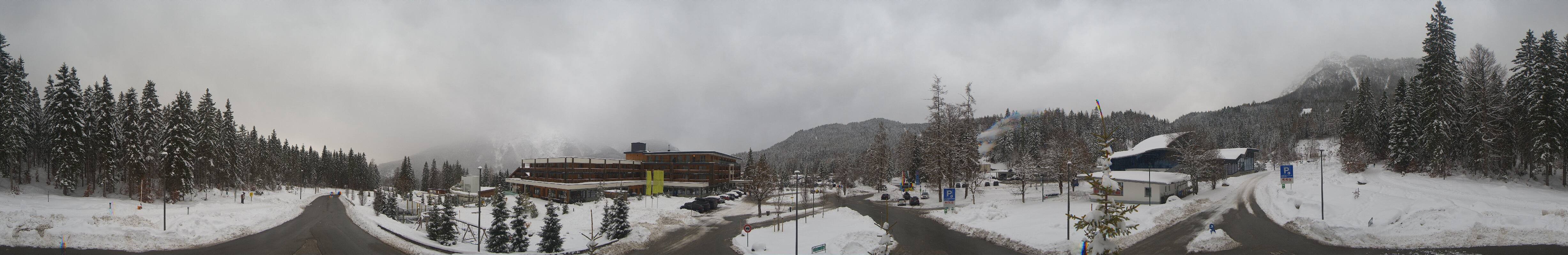 Archiv Foto Webcam Tiroler Zugspitzbahn: Talstation in Ehrwald