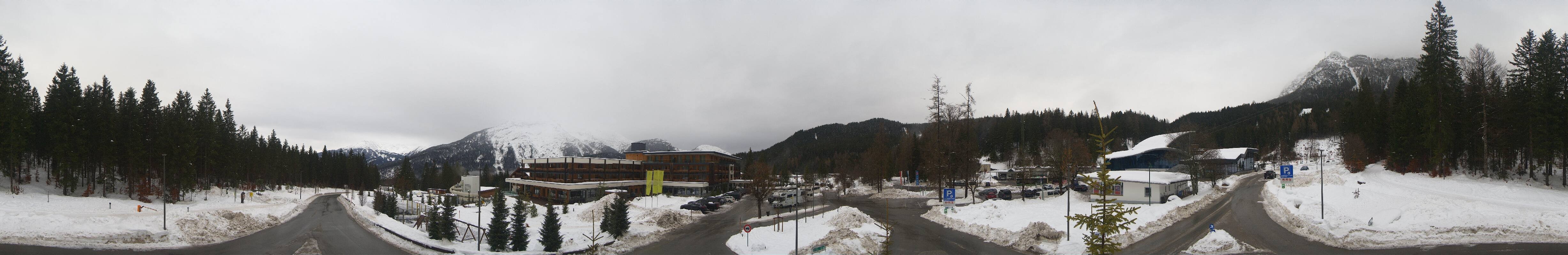 Archiv Foto Webcam Tiroler Zugspitzbahn: Talstation in Ehrwald