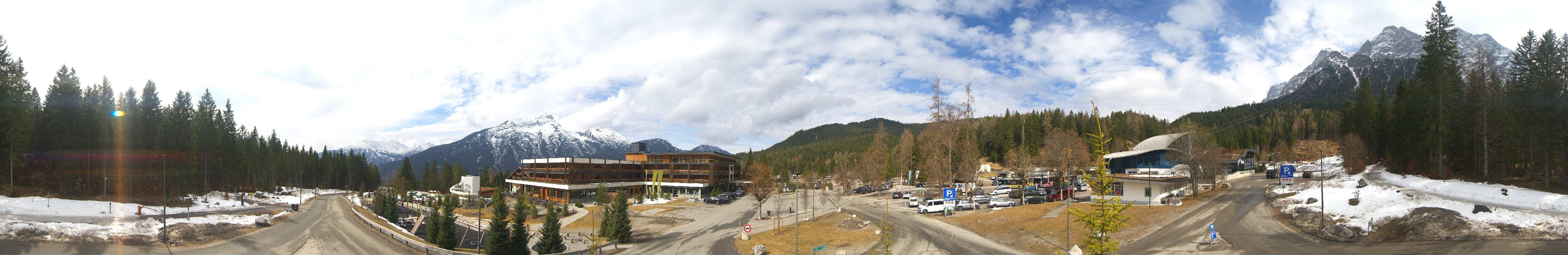 Archiv Foto Webcam Tiroler Zugspitzbahn: Talstation in Ehrwald