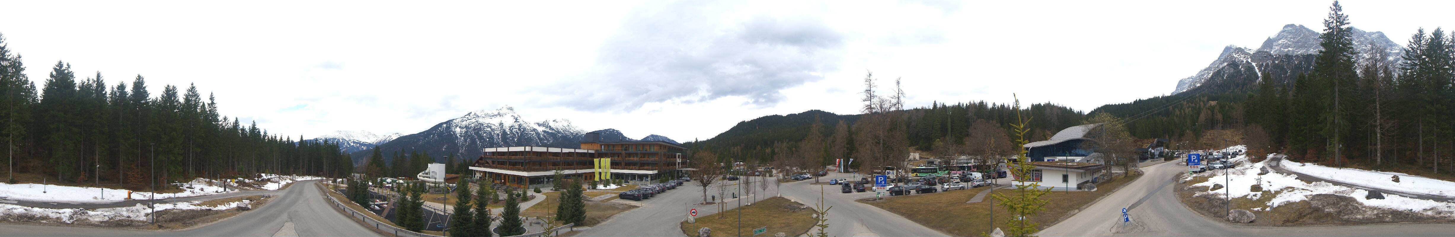 Archiv Foto Webcam Tiroler Zugspitzbahn: Talstation in Ehrwald