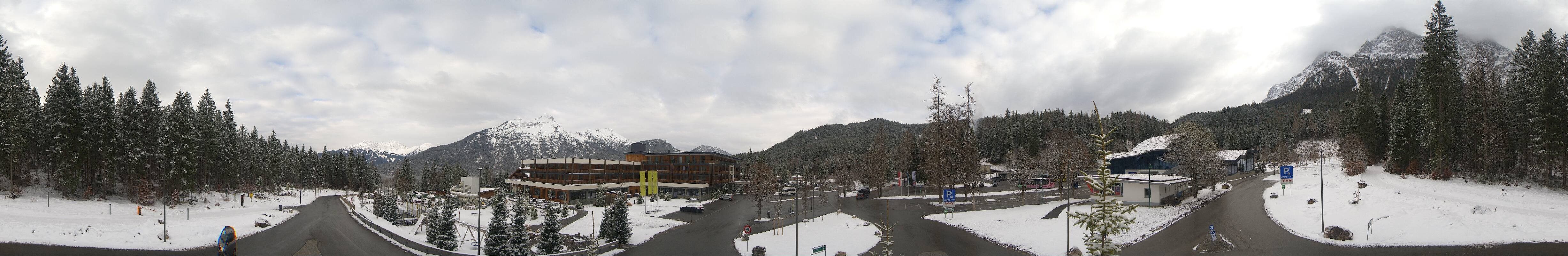 Archiv Foto Webcam Tiroler Zugspitzbahn: Talstation in Ehrwald