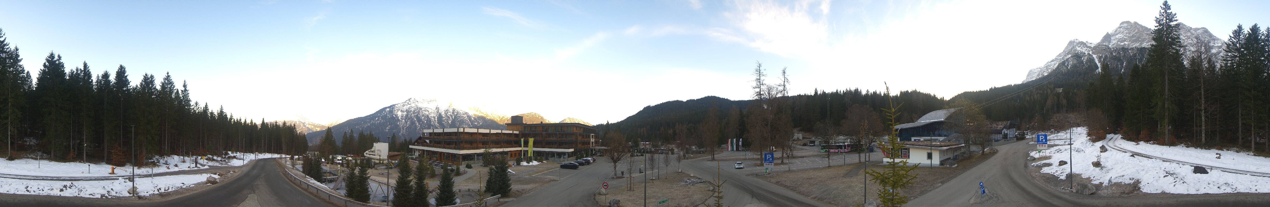 Archiv Foto Webcam Tiroler Zugspitzbahn: Talstation in Ehrwald