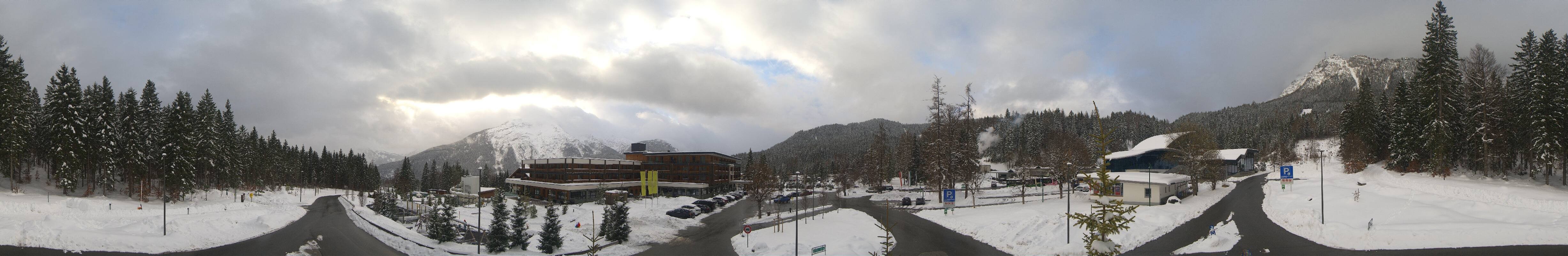 Archiv Foto Webcam Tiroler Zugspitzbahn: Talstation in Ehrwald