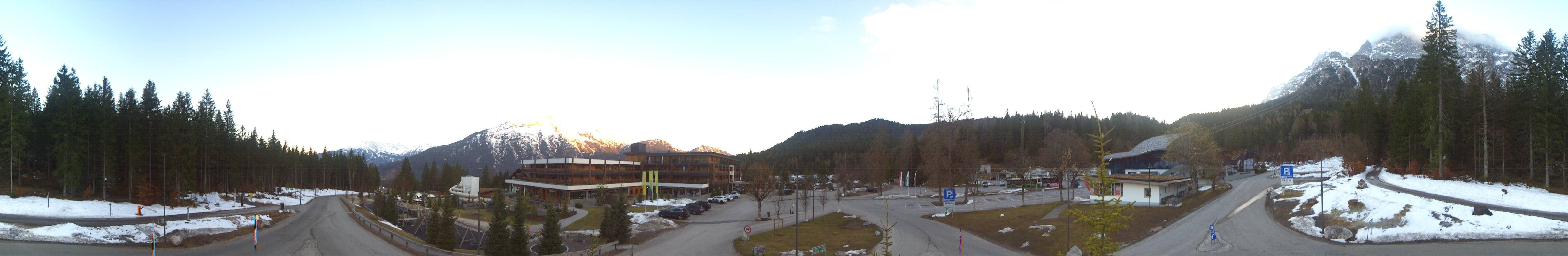 Archiv Foto Webcam Tiroler Zugspitzbahn: Talstation in Ehrwald