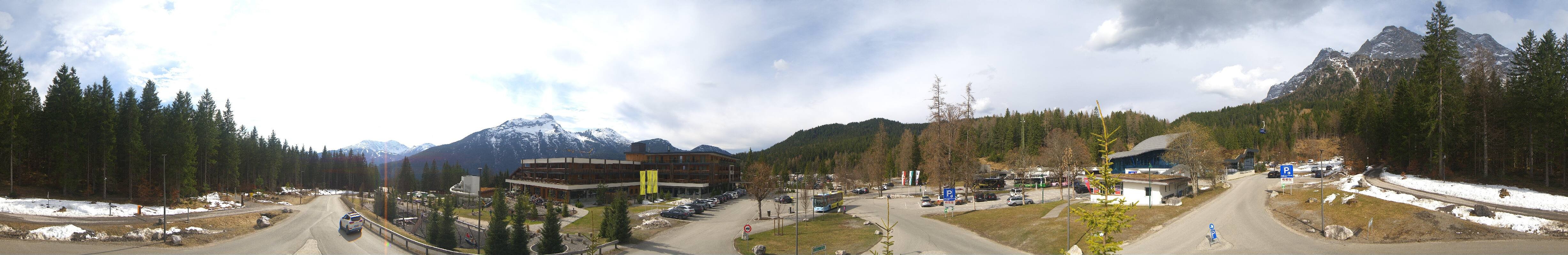 Archiv Foto Webcam Tiroler Zugspitzbahn: Talstation in Ehrwald