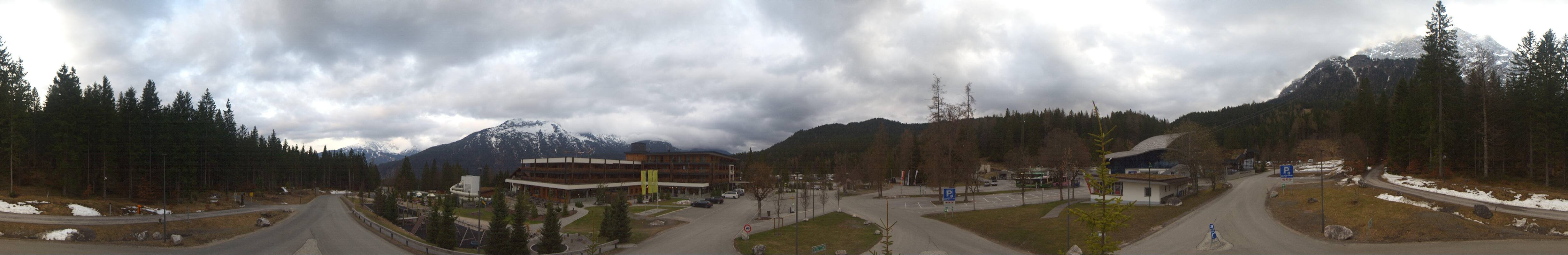 Archiv Foto Webcam Tiroler Zugspitzbahn: Talstation in Ehrwald