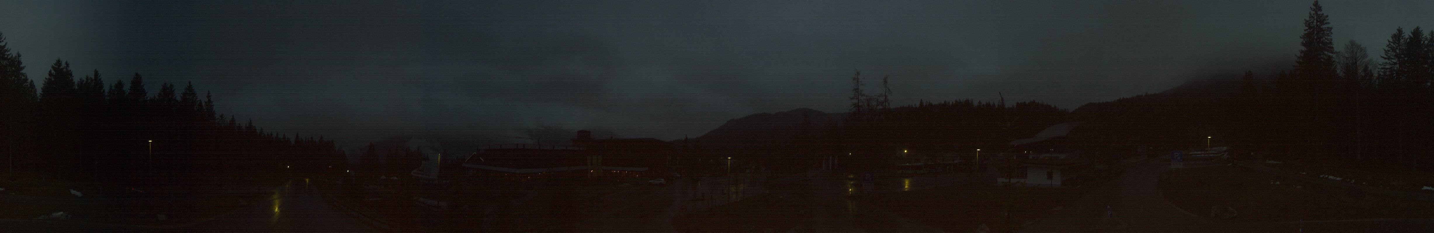 Archived image Webcam Ehrwald: Base Station Tiroler Zugspitzbahn