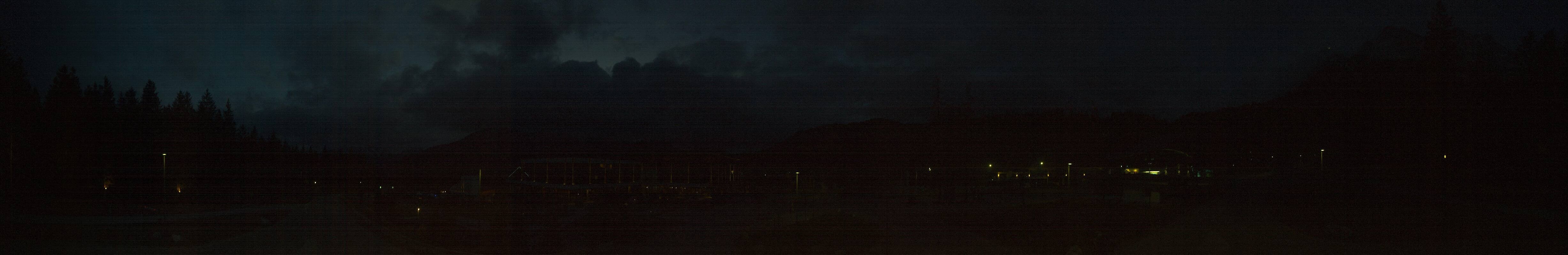 Archived image Webcam Ehrwald: Base Station Tiroler Zugspitzbahn