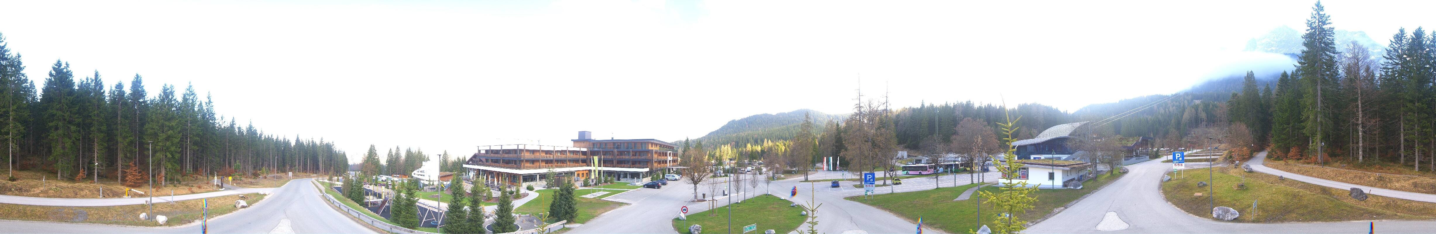 Archived image Webcam Ehrwald: Base Station Tiroler Zugspitzbahn