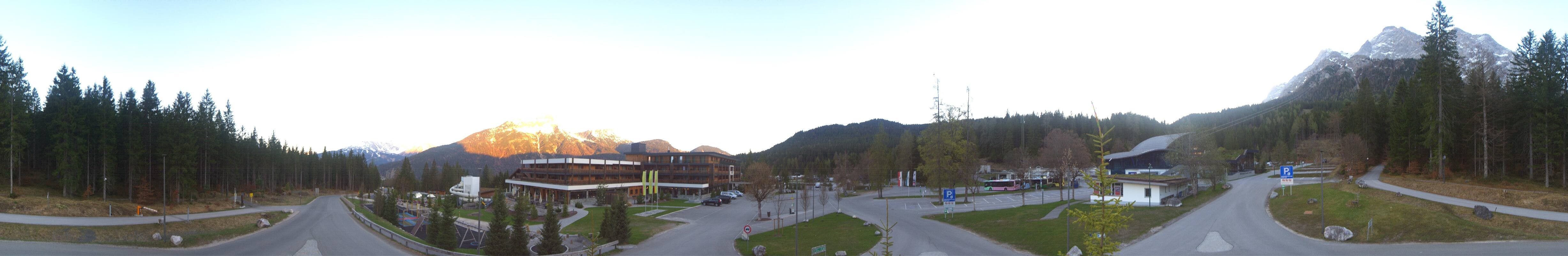 Archiv Foto Webcam Tiroler Zugspitzbahn: Talstation in Ehrwald