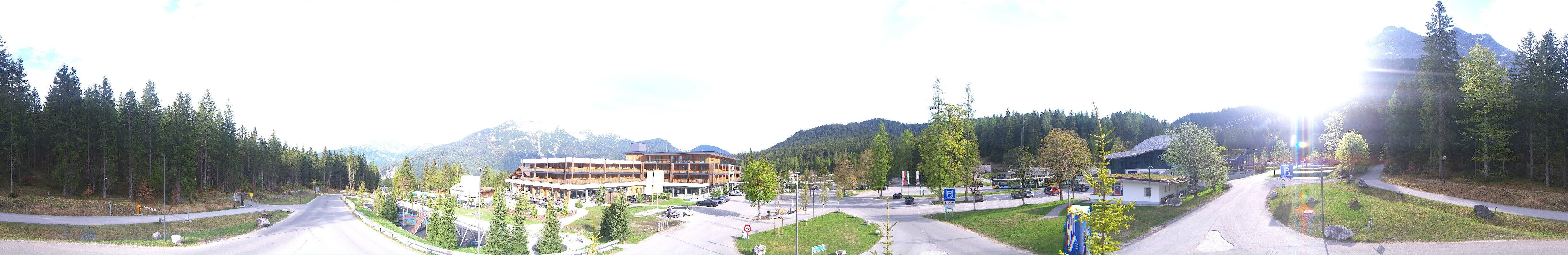 Archiv Foto Webcam Tiroler Zugspitzbahn: Talstation in Ehrwald