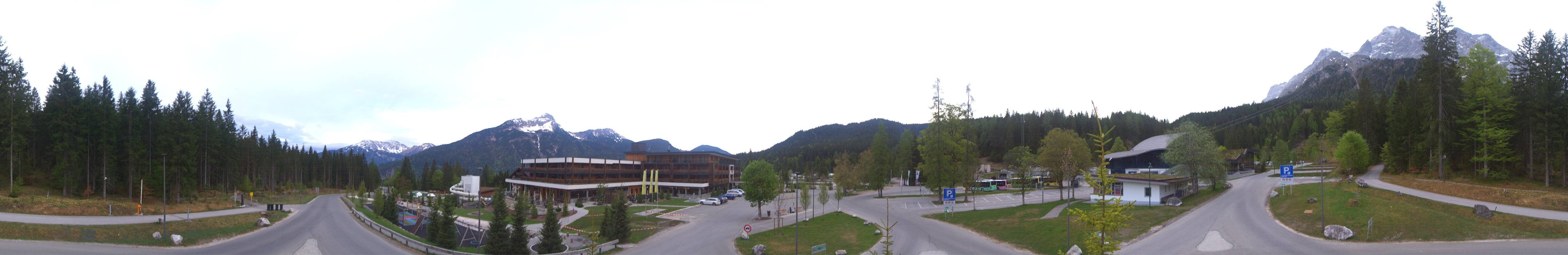 Archiv Foto Webcam Tiroler Zugspitzbahn: Talstation in Ehrwald