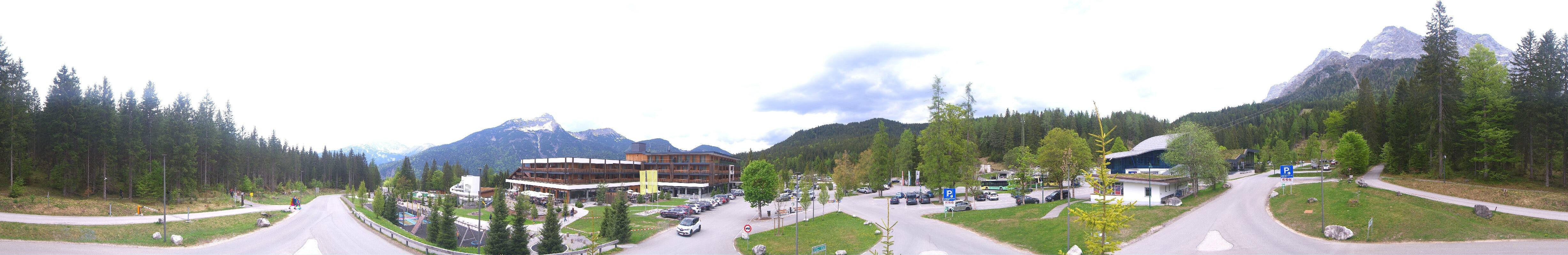 Archiv Foto Webcam Tiroler Zugspitzbahn: Talstation in Ehrwald