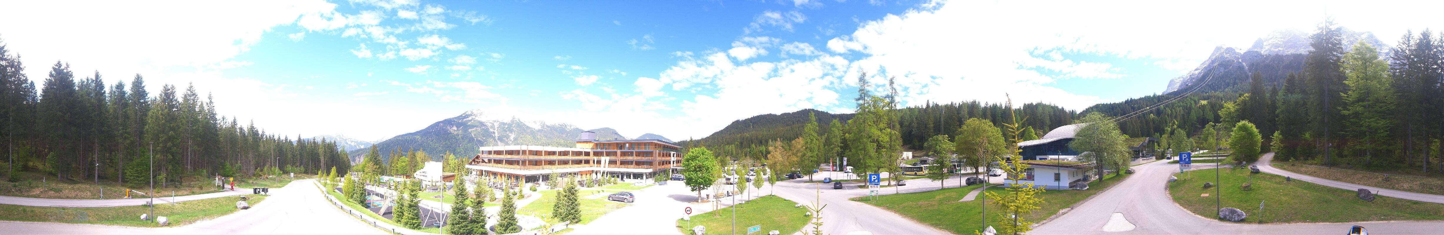 Archiv Foto Webcam Tiroler Zugspitzbahn: Talstation in Ehrwald