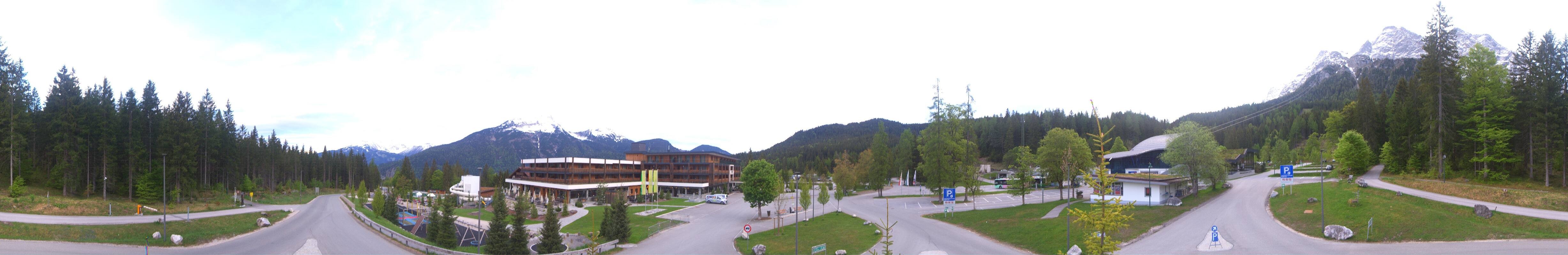 Archiv Foto Webcam Tiroler Zugspitzbahn: Talstation in Ehrwald