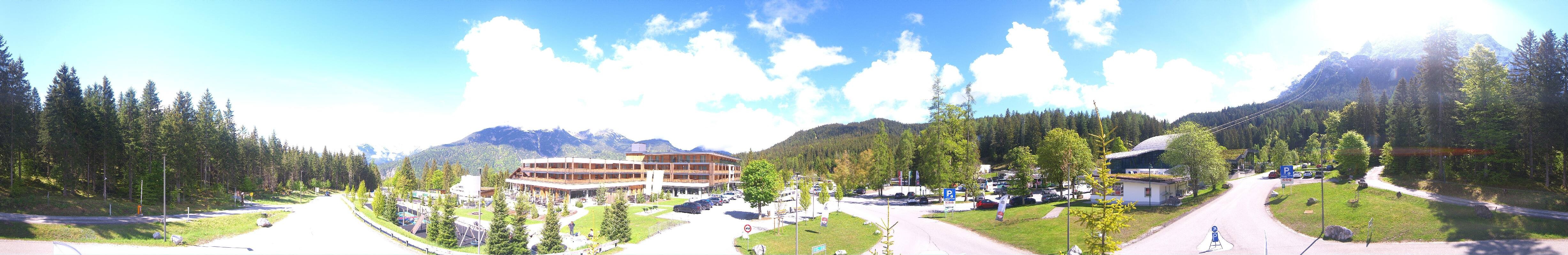 Archiv Foto Webcam Tiroler Zugspitzbahn: Talstation in Ehrwald