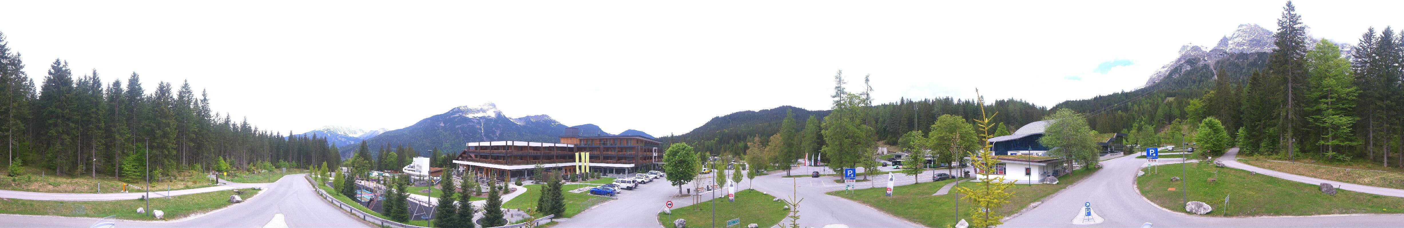 Archiv Foto Webcam Tiroler Zugspitzbahn: Talstation in Ehrwald