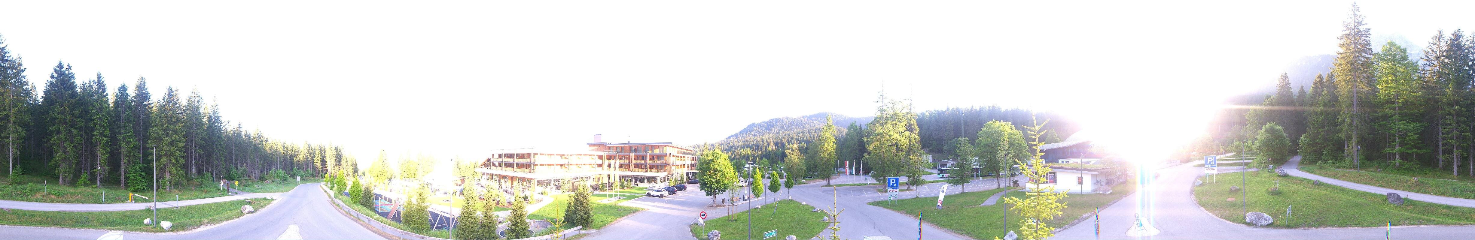Archiv Foto Webcam Tiroler Zugspitzbahn: Talstation in Ehrwald