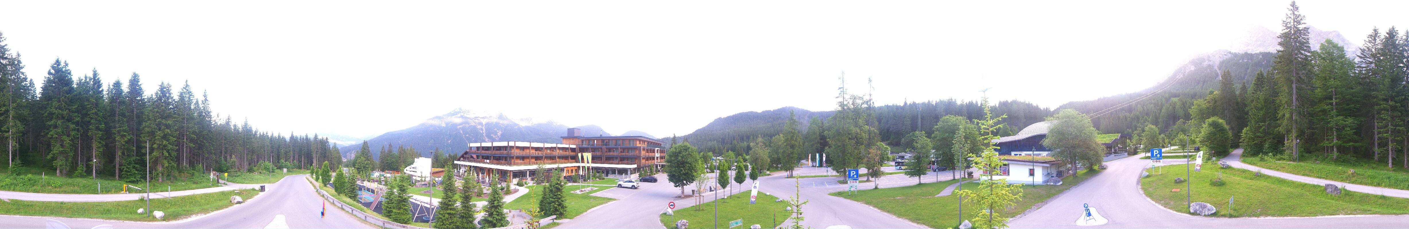 Archiv Foto Webcam Tiroler Zugspitzbahn: Talstation in Ehrwald